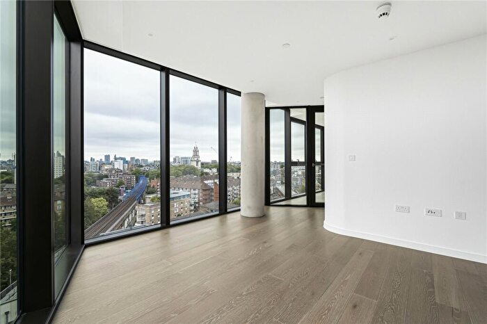 2 Bedroom Apartment To Rent In Salter Street, London, E14