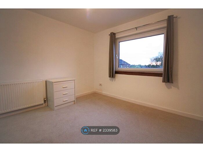 2 Bedroom Flat To Rent In Bruce Gardens, Dalkeith, EH22