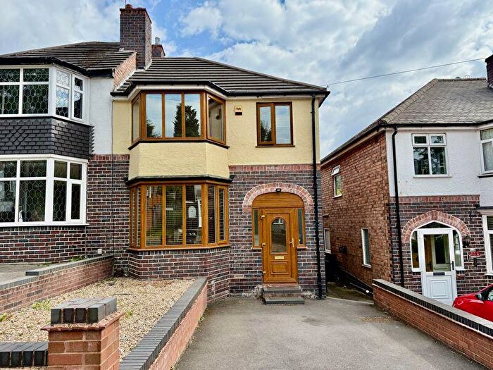 3 Bedroom Semi-Detached House For Sale In Farrington Road, Birmingham, B23