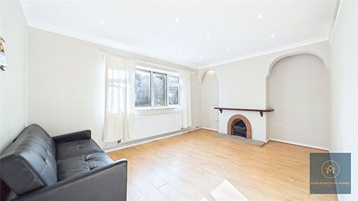 3 Bedroom Property To Rent In Little Gearies, Ilford, Essex, IG6