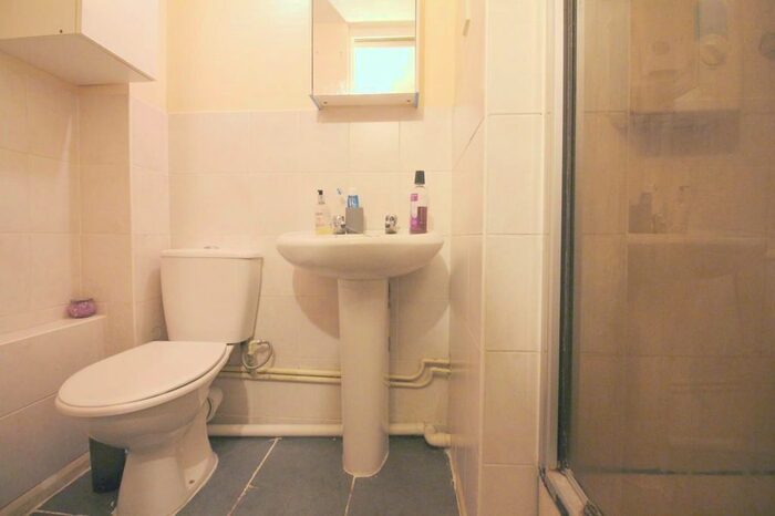 Studio To Rent In Kendall Mews, Whitehall Road, Uxbridge, UB8