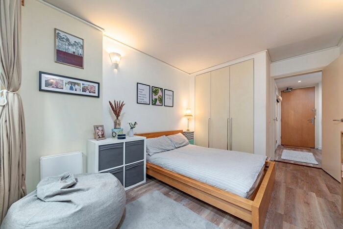1 Bedroom Flat For Sale In John Harrison Way, London, SE10