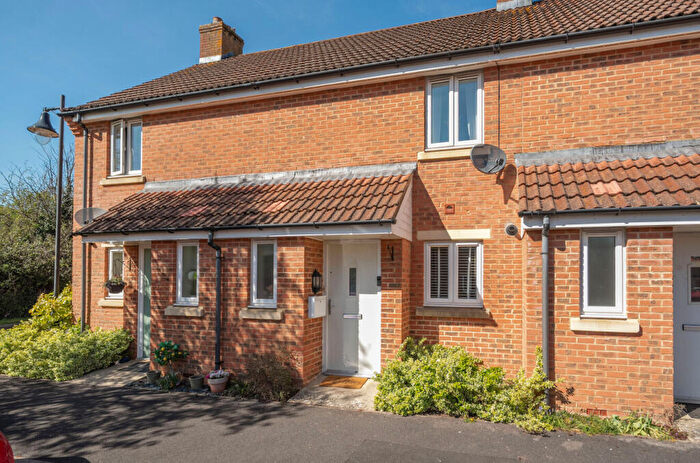 2 Bedroom Terraced House For Sale In Piernik Close, Haydon End, Swindon, SN25