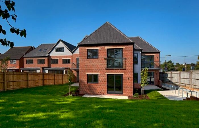 2 Bedroom Flat To Rent In Oxford Road, Kidlington, OX5