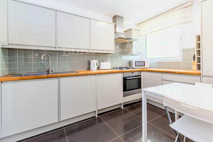 4 Bedroom Flat To Rent In Stanhope Street, London, NW1
