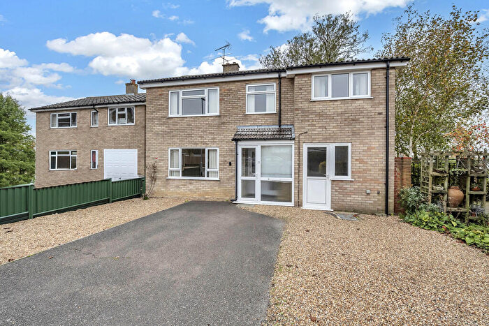 4 Bedroom Detached House To Rent In Strollers Way, Stetchworth, Newmarket, CB8