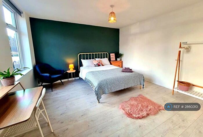 5 Bedroom End Of Terrace House To Rent In Preston Road, Manchester, M19