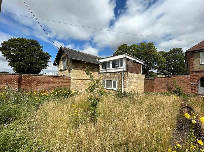 2 Bedroom Detached House For Sale In The Gate House, Irchester Road, Wollaston, NN29