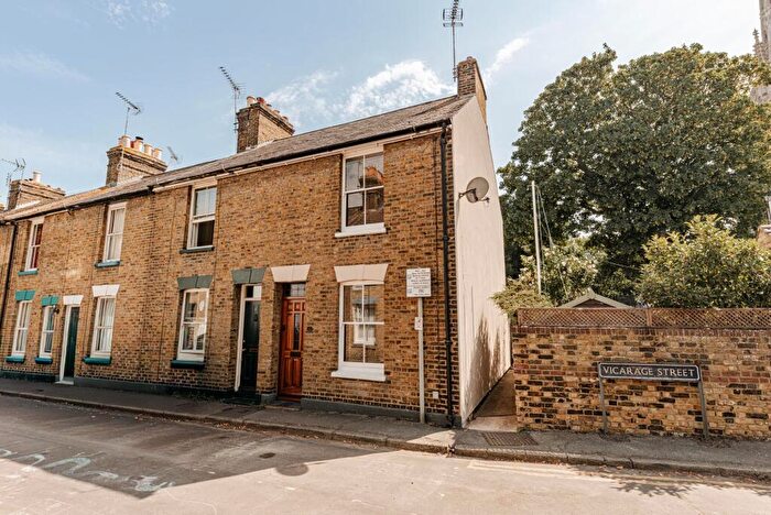 2 Bedroom End Of Terrace House For Sale In Vicarage Street, Faversham, ME13