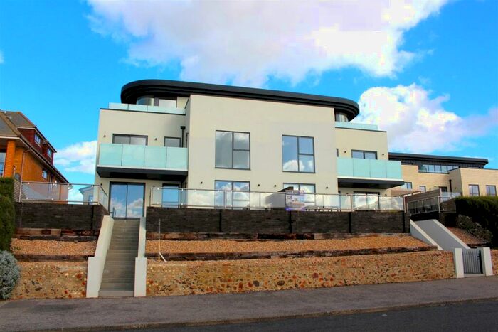 2 Bedroom Flat To Rent In Claremont Road, Seaford, BN25