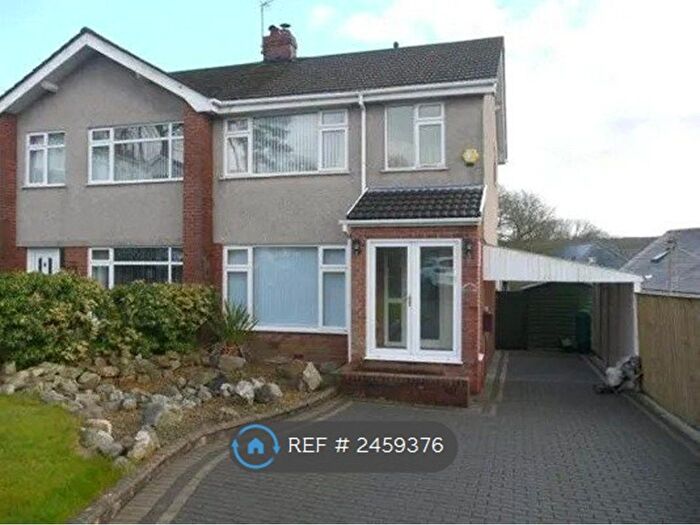 3 Bedroom Semi-Detached House To Rent In The Dell, Swansea, SA2