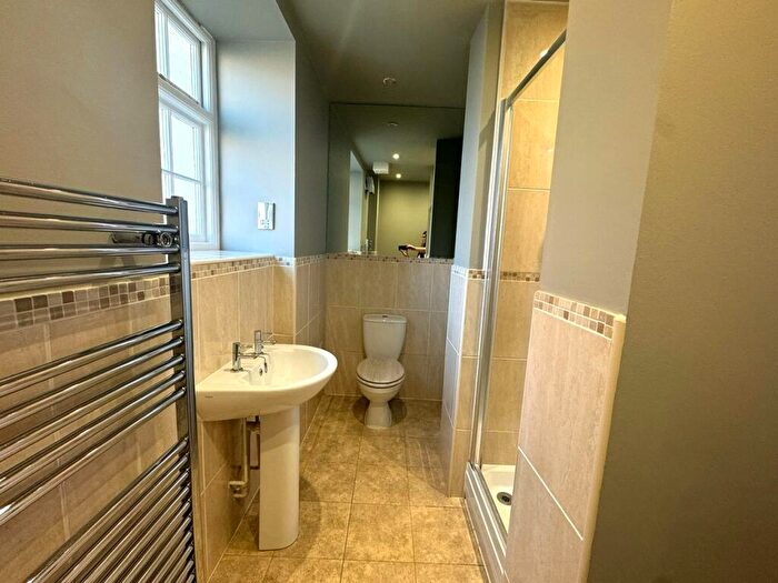 1 Bedroom Apartment For Sale In Cricklade Street, Swindon, SN1