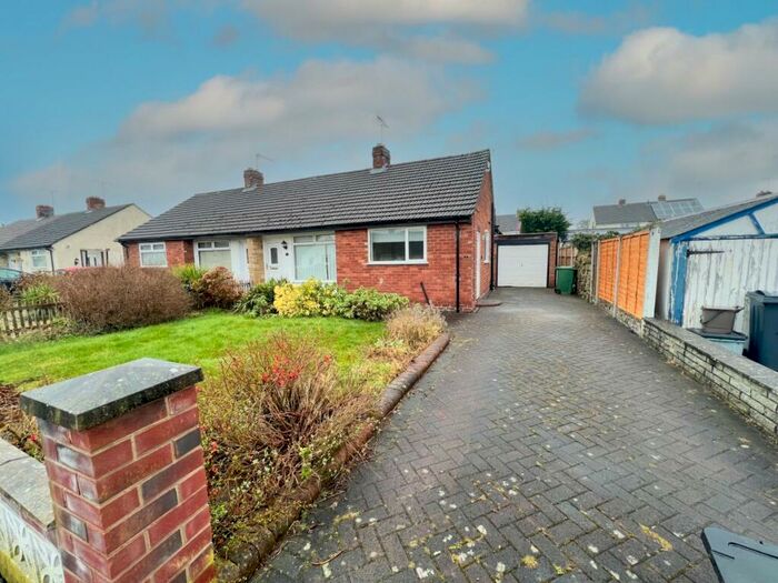2 Bedroom Bungalow To Rent In Hatchmere Drive, Chester, CH3