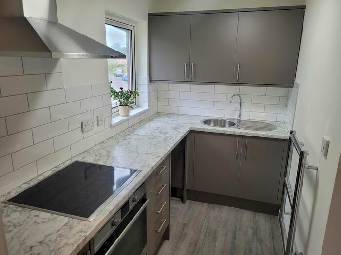 1 Bedroom Maisonette To Rent In Helford Gardens, West End, Southampton, SO18