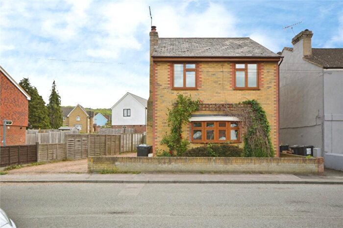 4 Bedroom Detached House For Sale In High Street, Wouldham, Rochester, Kent, ME1