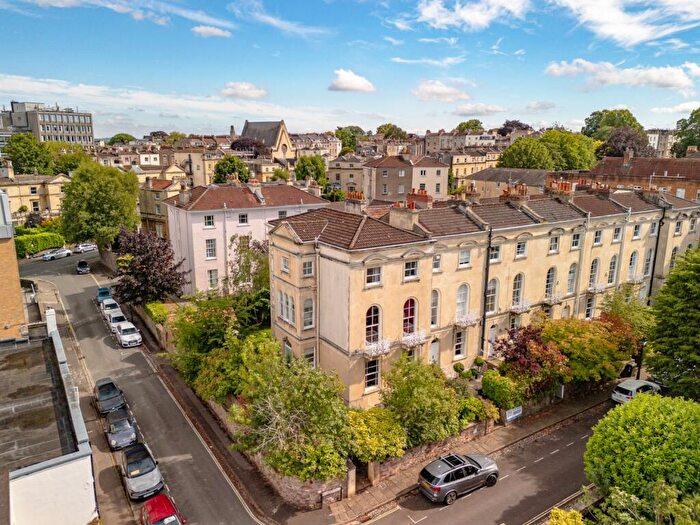 5 Bedroom End Of Terrace House For Sale In Clifton, Bristol, BS8