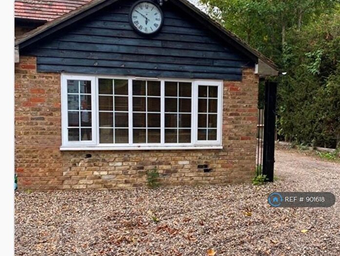 1 Bedroom Flat To Rent In Bishops Stortford Road, Roxwell, Chelmsford, CM1