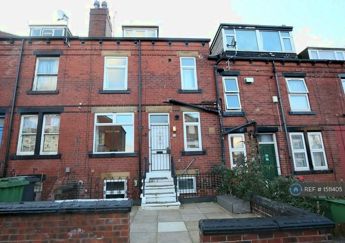 2 Bedroom Terraced House To Rent In Anderson Mount, Leeds, LS8
