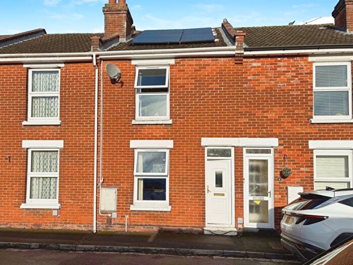 3 Bedroom Terraced House For Sale In Cecil Terrace, Salisbury, SP2