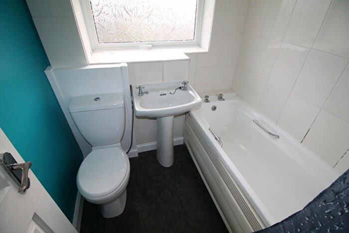 3 Bedroom End Of Terrace House For Sale In Helmsley Close, Penshaw, Houghton Le Spring, DH4