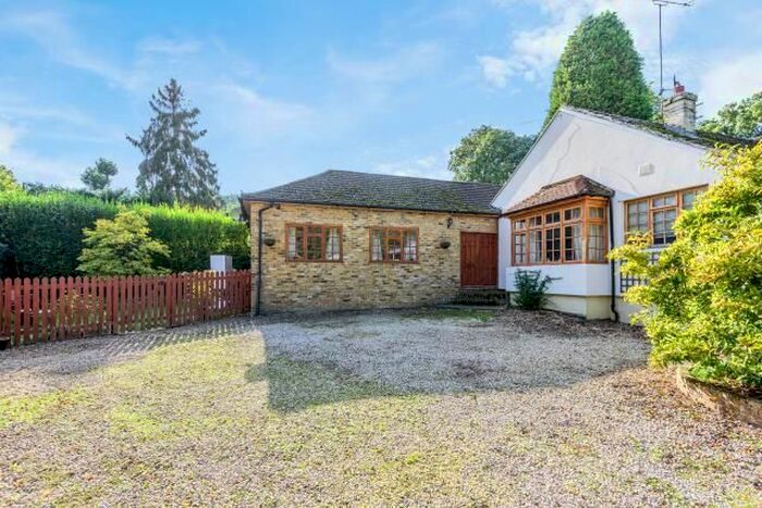 2 Bedroom Bungalow To Rent In Windlesham, Surrey, GU20