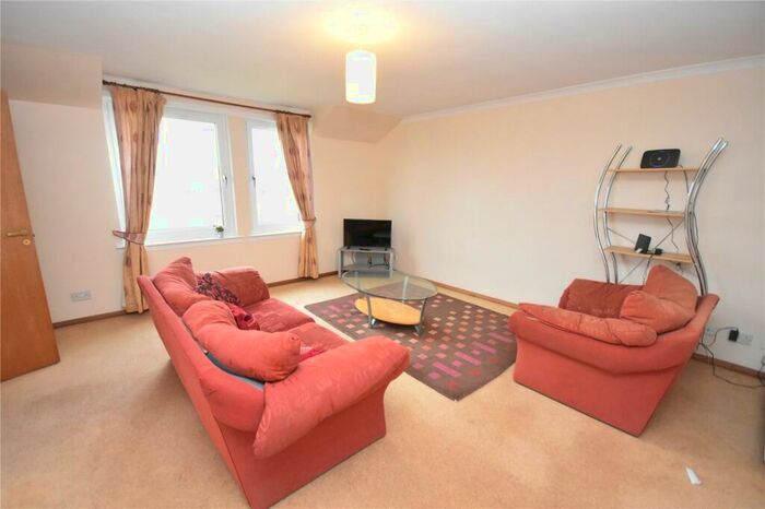 3 Bedroom Flat To Rent In Headland Court, City Centre, Aberdeen, AB10