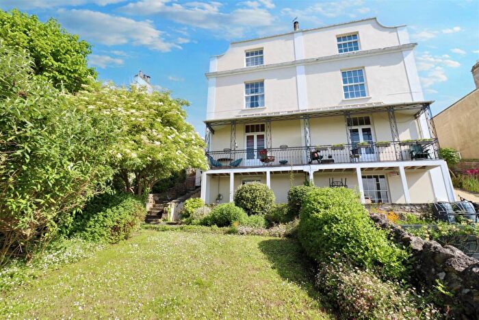1 Bedroom Apartment For Sale In Elevated Location With Views Across Clevedon, BS21