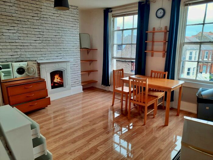 Studio To Rent In Nelson Place, Broadstairs CT10