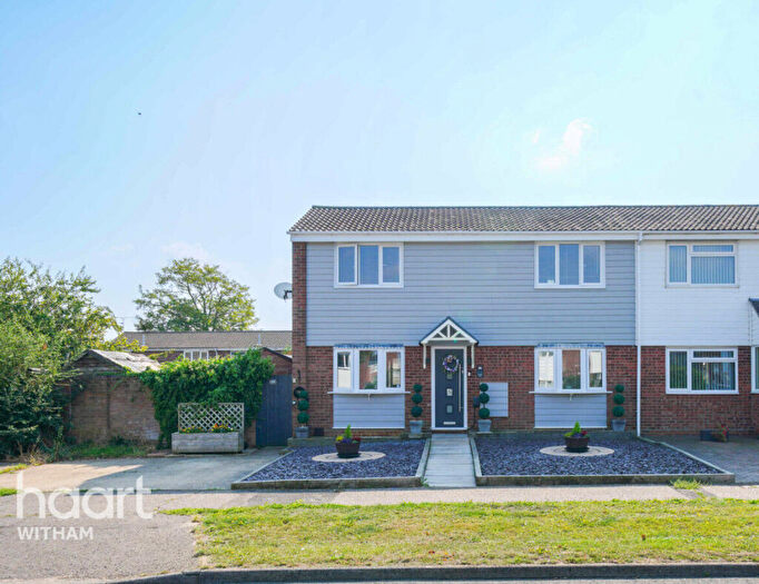 3 Bedroom End Of Terrace House For Sale In Humber Road, Witham, CM8