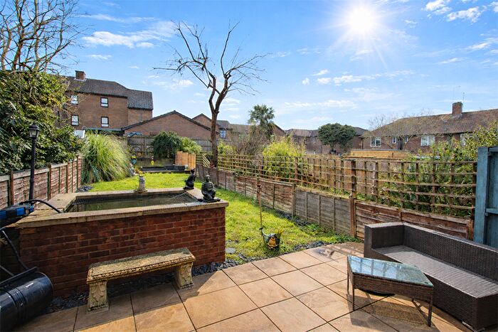 2 Bedroom Terraced House For Sale In Wakeling Road, W7