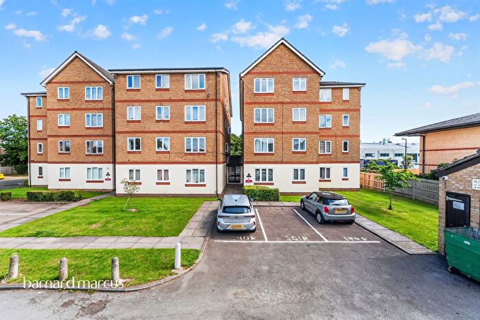 1 Bedroom Flat For Sale In Longfield Drive, Mitcham, CR4
