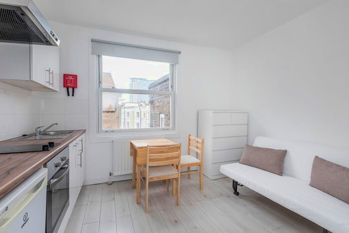 Studio To Rent In Warwick Road, Earl's Court, SW5