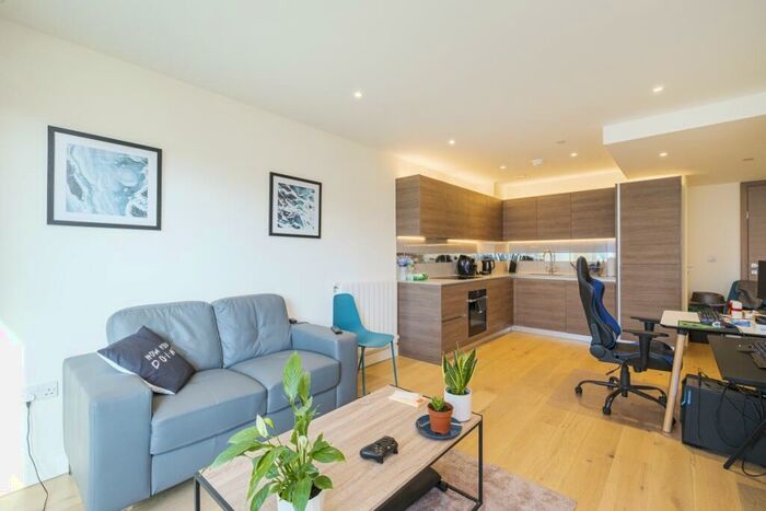 1 Bedroom Flat To Rent In Judde House, Woolwich, SE18