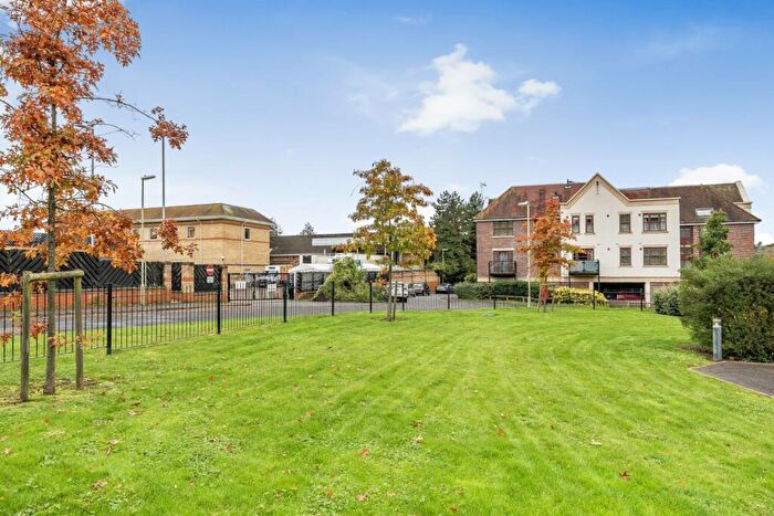 2 Bedroom Retirement Property For Sale In Lower Turk Street, Alton, Hampshire, GU34
