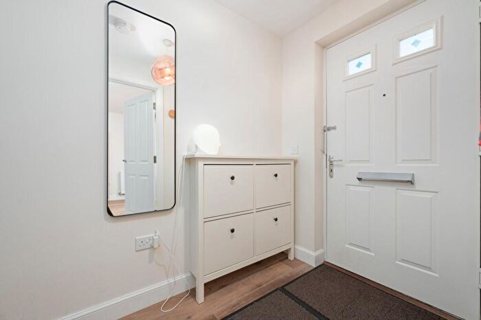 4 Bedroom Detached House For Sale In South Larch Lane, Dunfermline, KY11