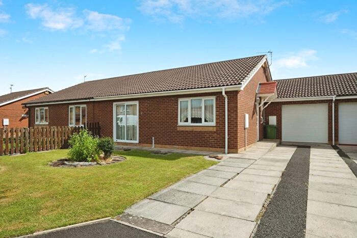 2 Bedroom Bungalow For Sale In Southmead, Amble, NE65