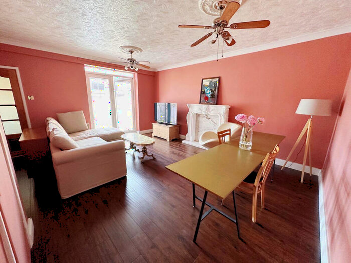 3 Bedroom Property To Rent In Weybridge Road, New Islington, M4