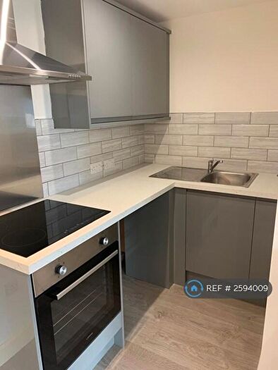 1 Bedroom Flat To Rent In Princes Way, Bletchley, Milton Keynes, MK2