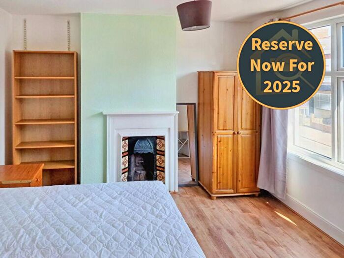 5 Bedroom Terraced House To Rent In Clarendon Park Road, Leicester, LE2