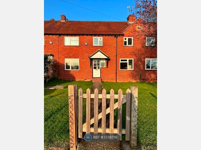 3 Bedroom Terraced House To Rent In Florence Villas, Littlewick Green, Maidenhead, SL6