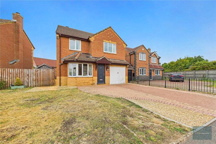 4 Bedroom Detached House For Sale In Heather Avenue, Melksham, SN12