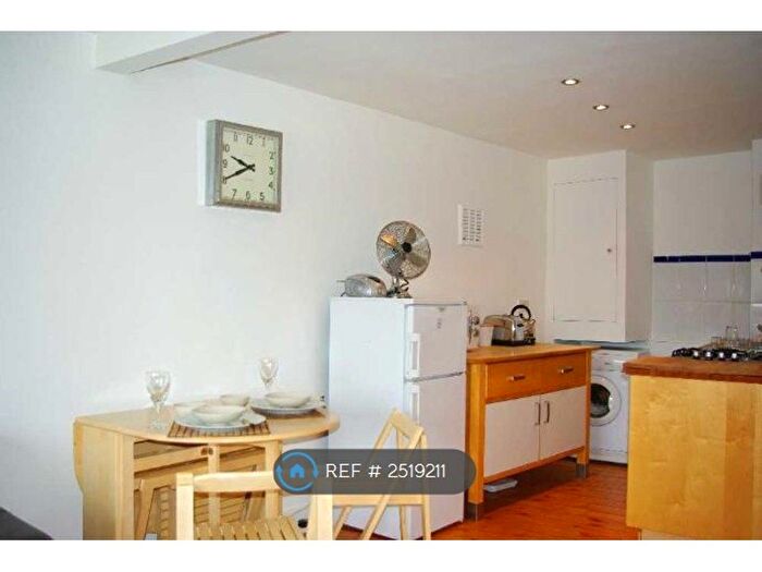 1 Bedroom Flat To Rent In Union Road, London, SW4