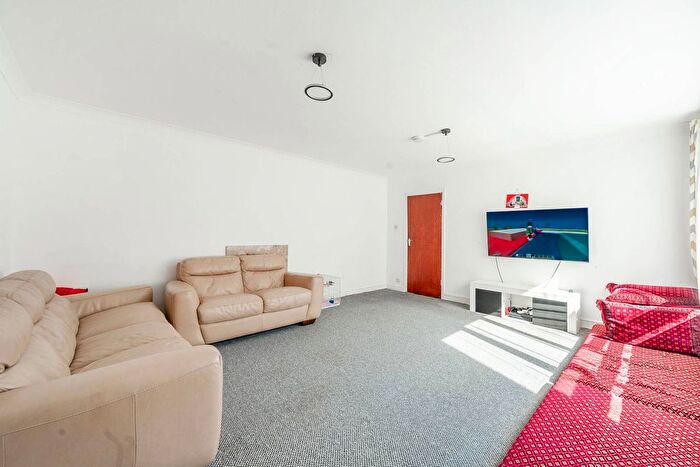 2 Bedroom Flat For Sale In Sheepcote Road, Harrow On The Hill, Harrow, HA1