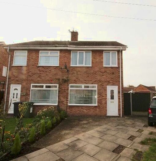 3 Bedroom Semi-Detached House To Rent In Lingcroft Close, Camblesforth, Selby, YO8