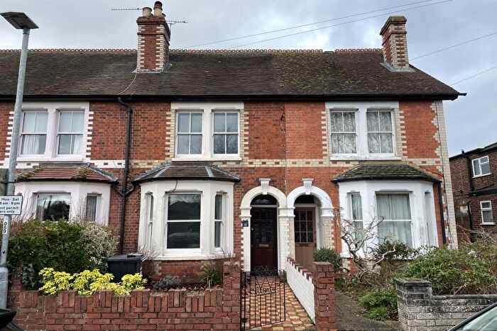 2 Bedroom House To Rent In Station Terrace, Twyford, RG10