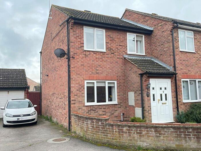 2 Bedroom House To Rent In Blackheath, CO2