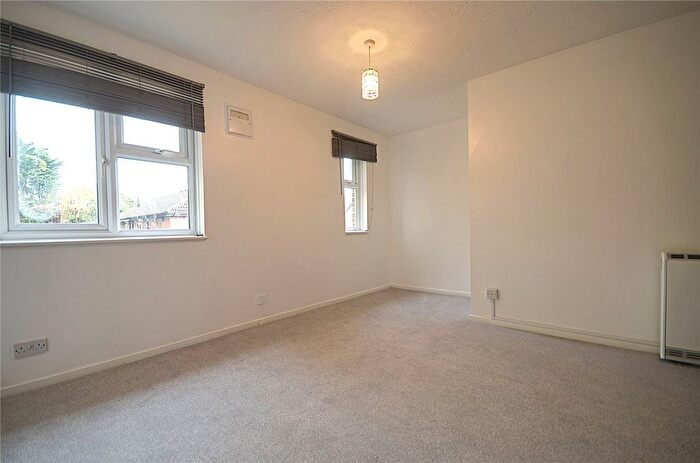 1 Bedroom Maisonette To Rent In Hookwood, Surrey, RH6