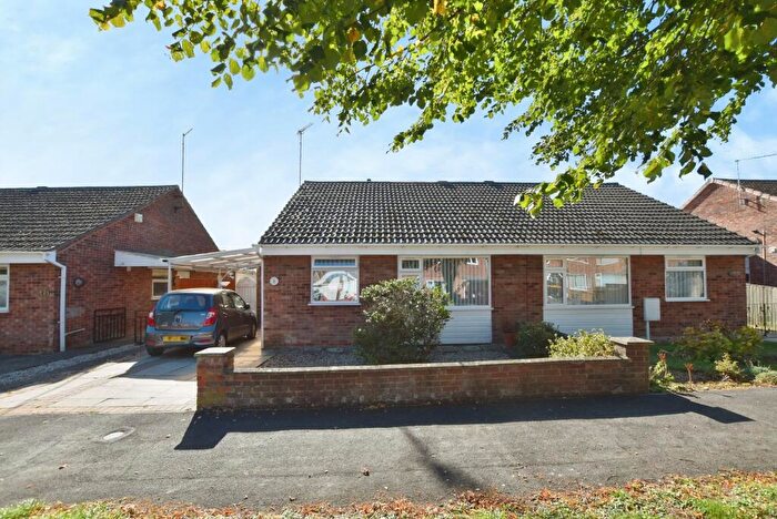 2 Bedroom Semi-Detached Bungalow For Sale In Emmanuel Road, Stamford, PE9