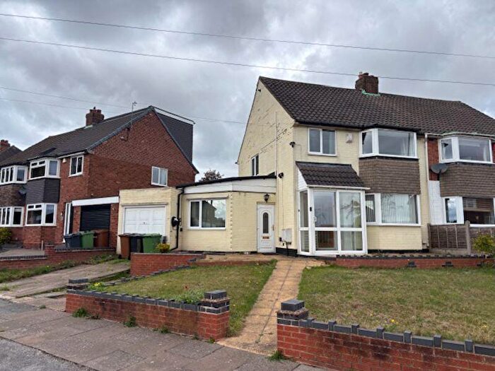 3 Bedroom Semi-Detached House For Sale In Gainsborough Crescent, Great Barr, Birmingham, B43