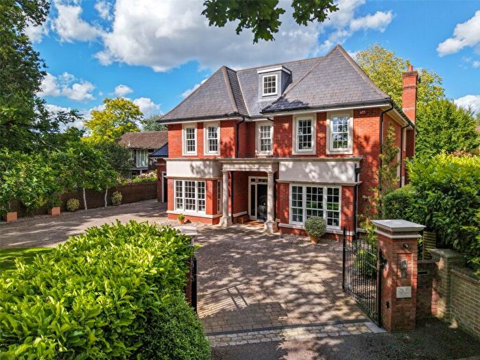 5 Bedroom Detached House For Sale In Fairmile Lane, Cobham, KT11